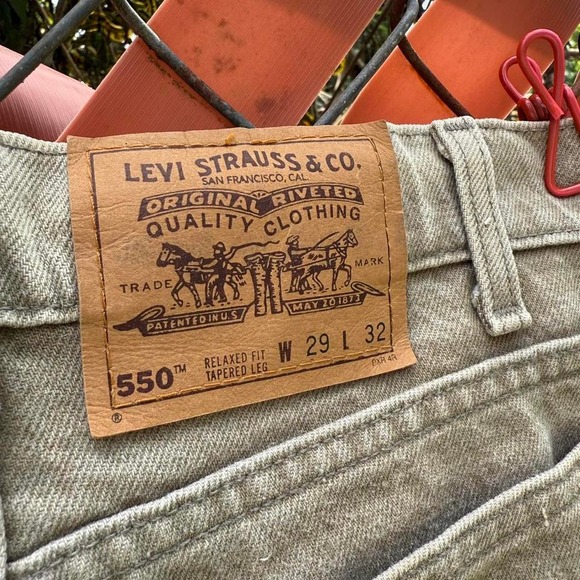90s Levi's 550 Orange Tab Jeans Made in USA W29 L32 - Picture 1 of 8